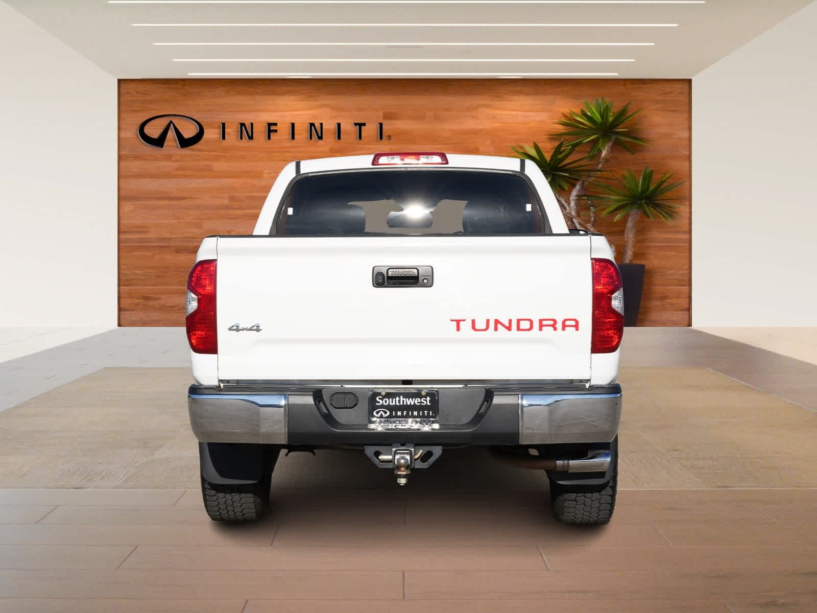 Thumbnail: 2018 Toyota Tundra - 6