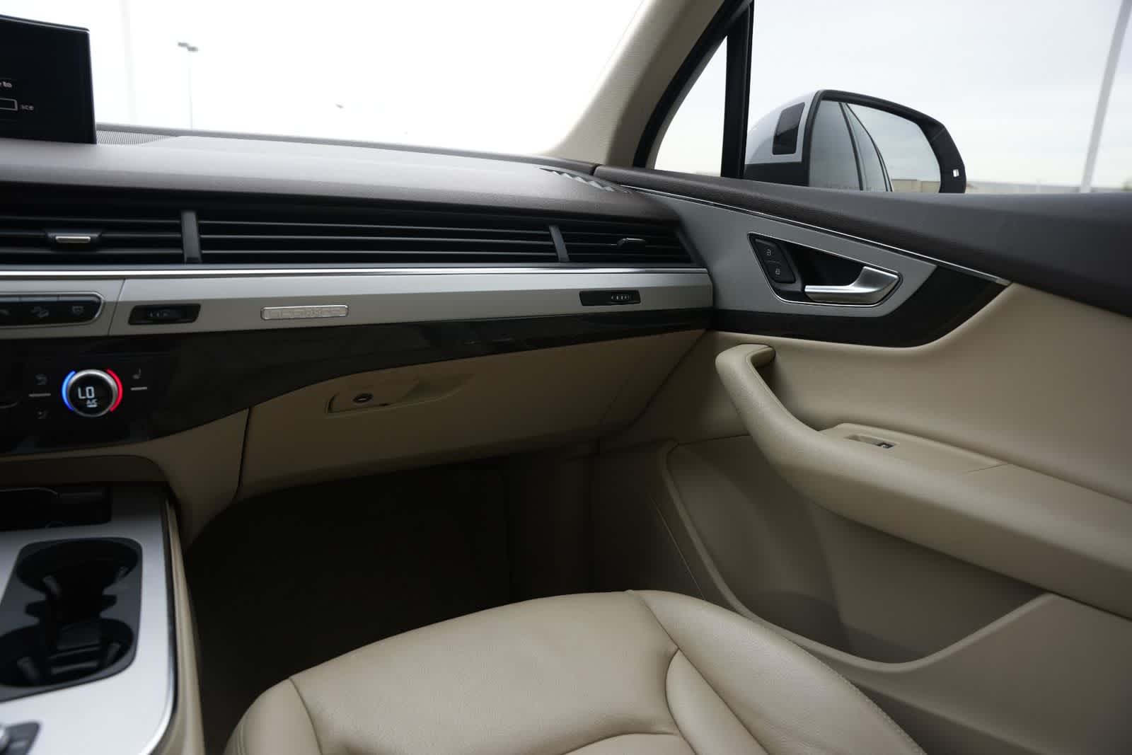 Thumbnail: 2019 Audi Q7 - 7