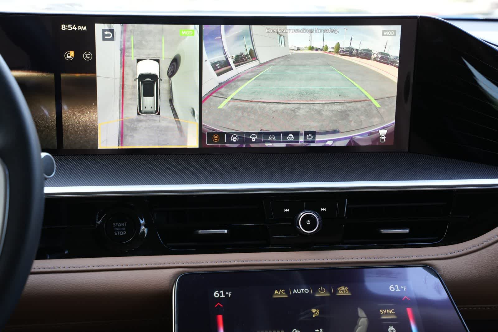 Thumbnail: 2026 INFINITI QX80 - 14