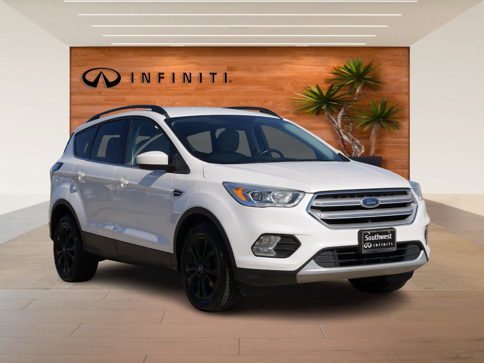 Thumbnail: 2018 Ford Escape - 3