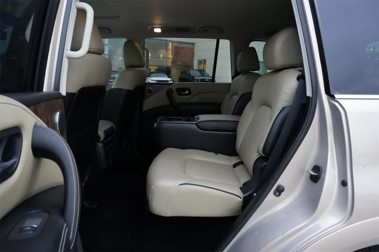 Thumbnail: 2022 INFINITI QX80 - 19