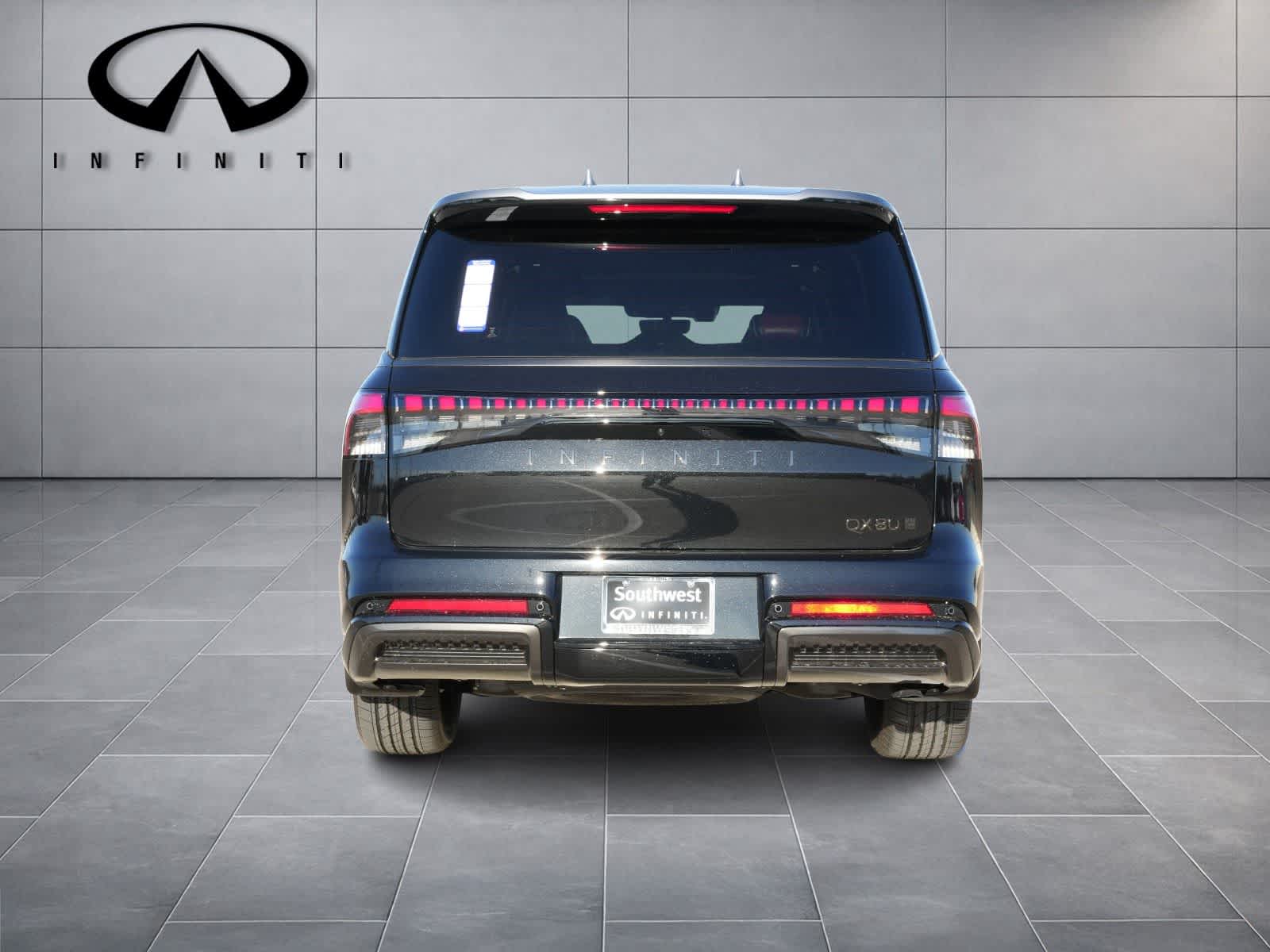 Thumbnail: 2026 INFINITI QX80 - 6