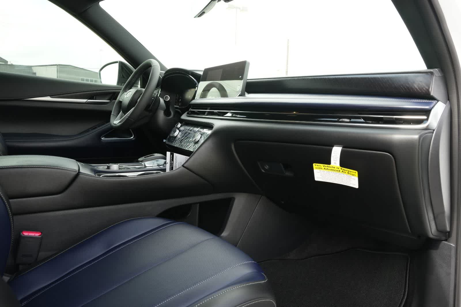 Thumbnail: 2026 INFINITI QX60 - 22