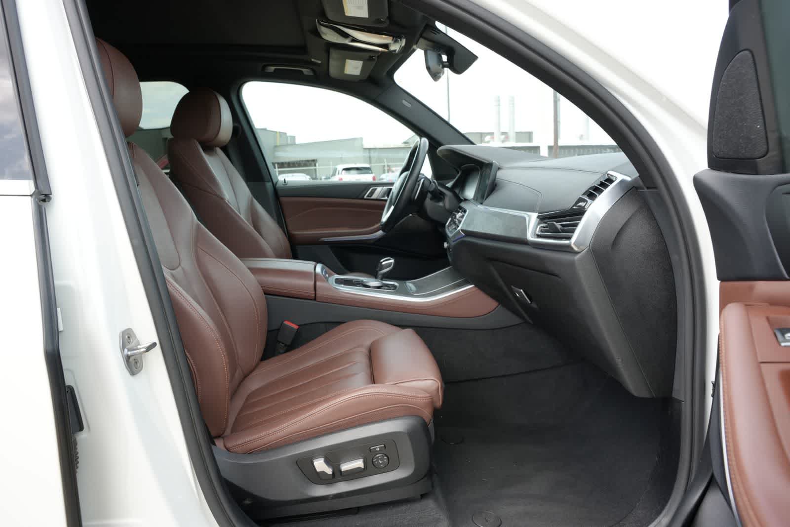 Thumbnail: 2020 BMW X5 - 23