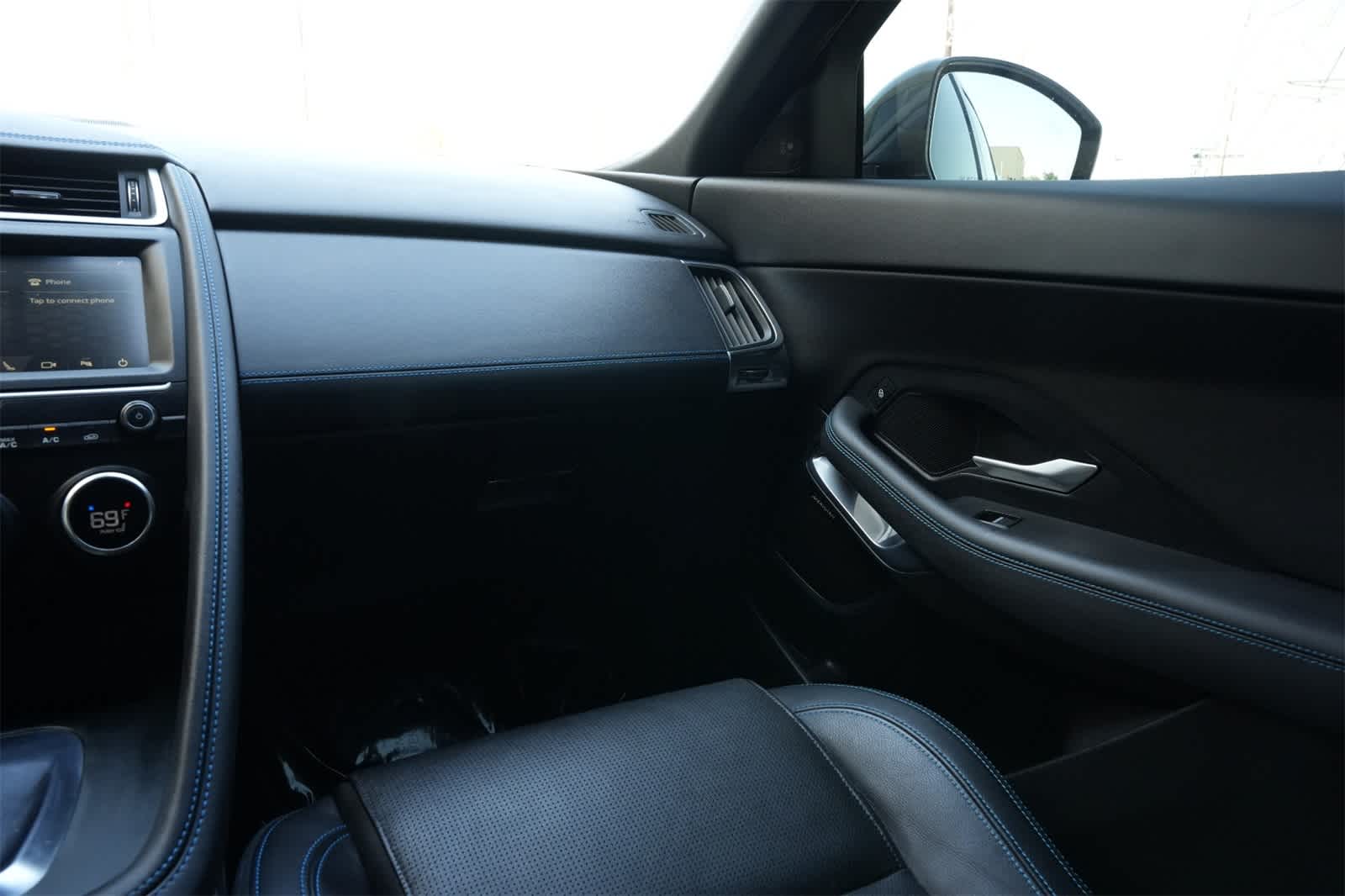 Thumbnail: 2019 Jaguar E-Pace - 8