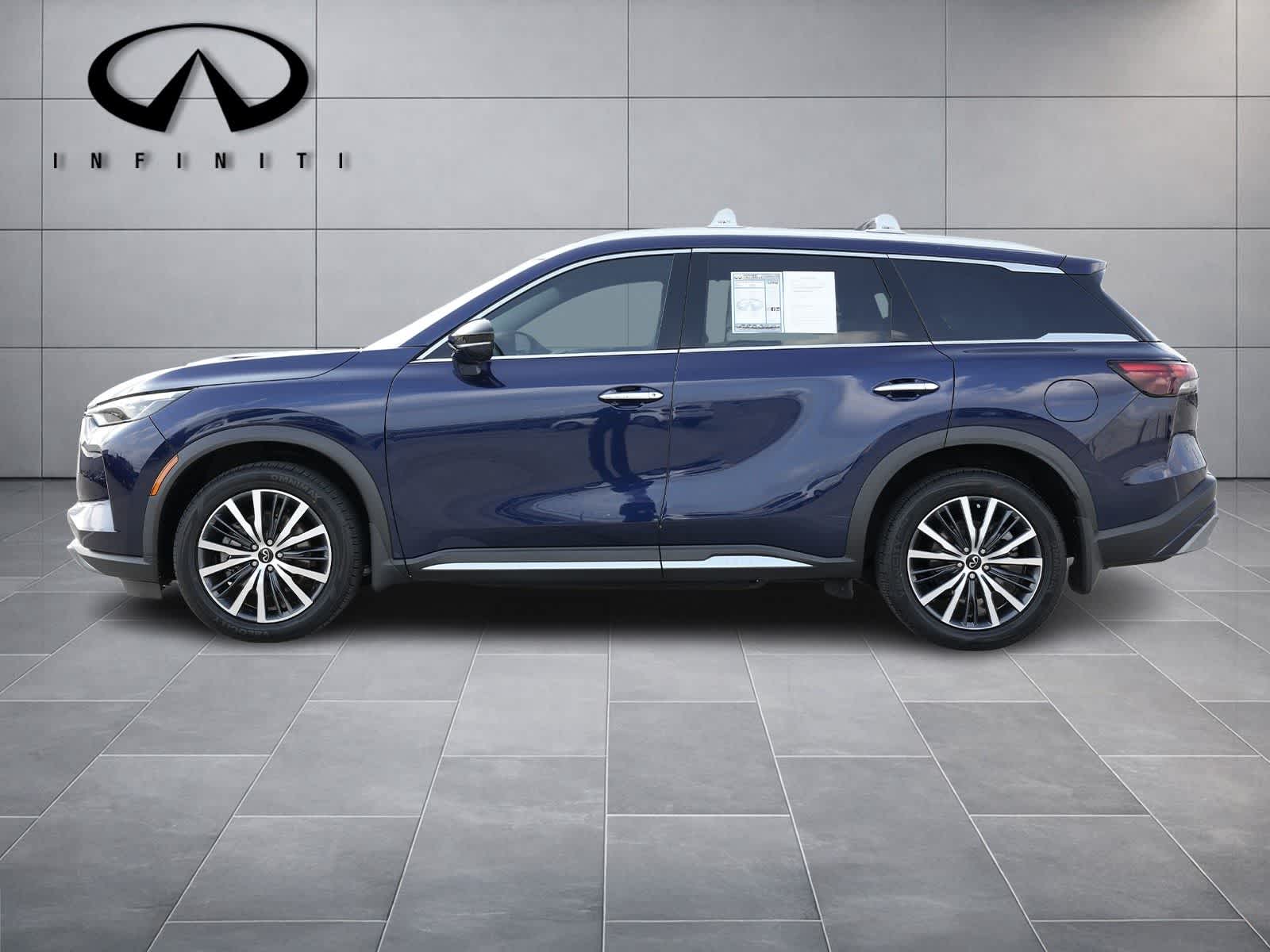 Thumbnail: 2023 INFINITI QX60 - 4