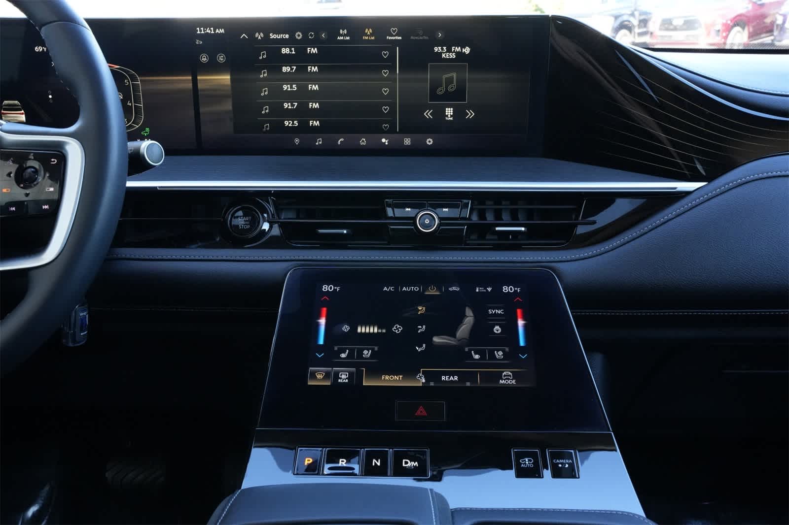 Thumbnail: 2025 INFINITI QX80 - 13