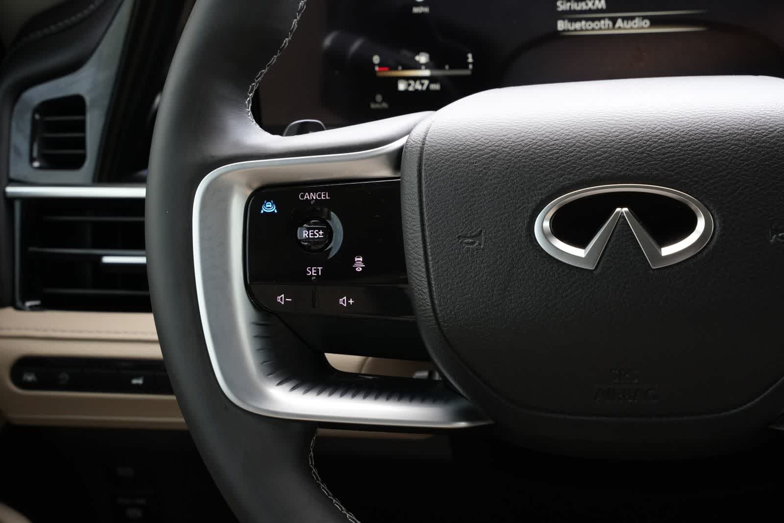 Thumbnail: 2026 INFINITI QX80 - 10