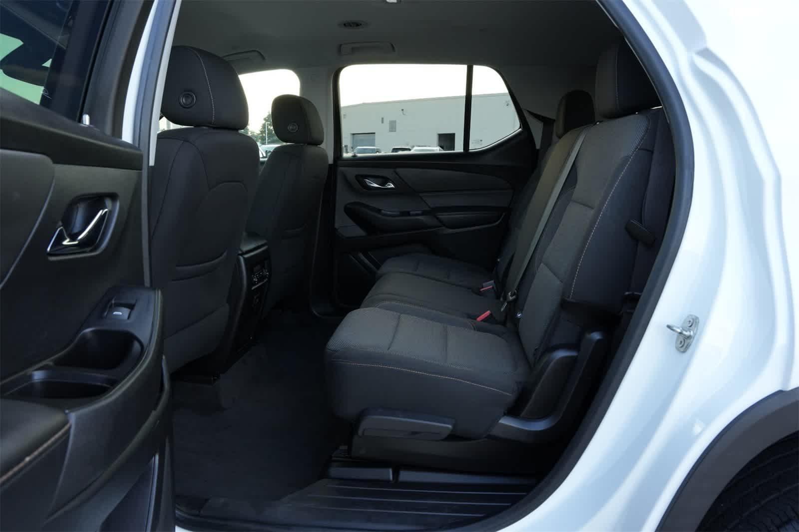 Thumbnail: 2020 Chevrolet Traverse - 19