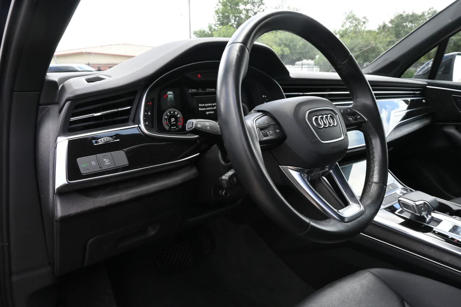 Thumbnail: 2022 Audi Q7 - 16