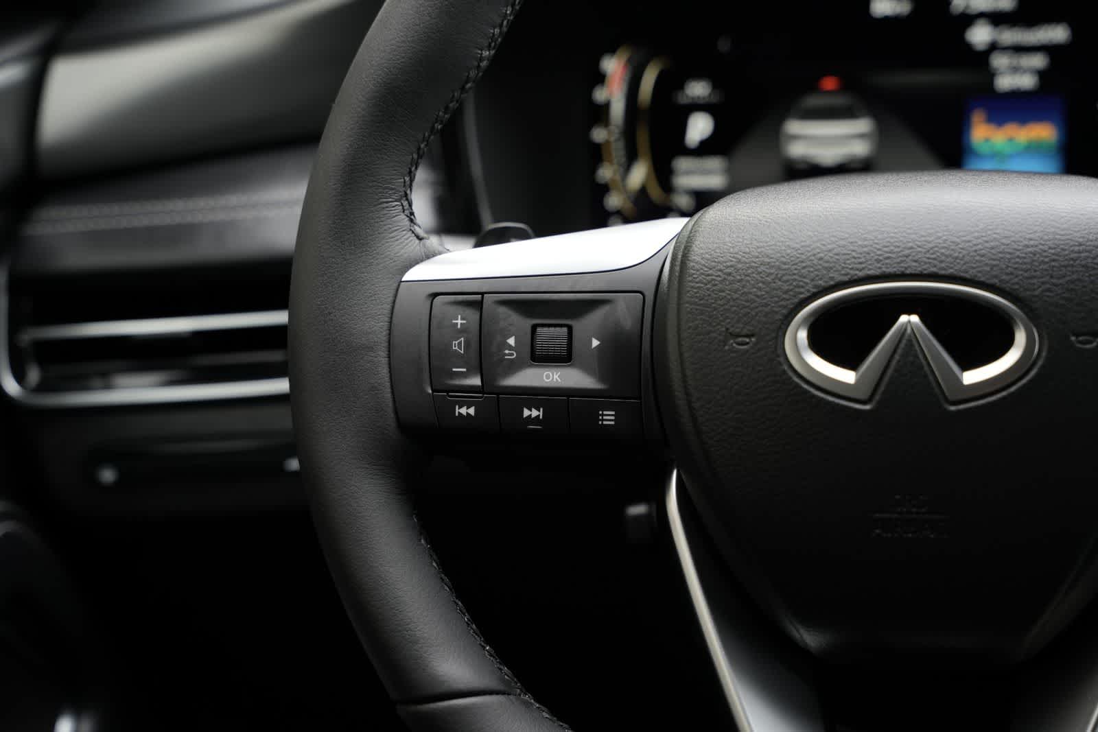 Thumbnail: 2027 INFINITI QX60 - 10
