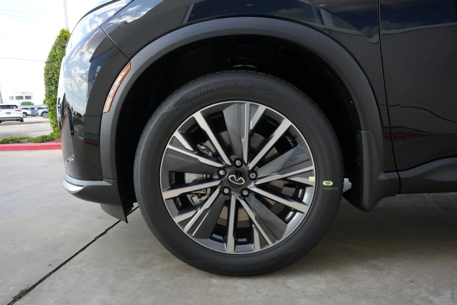 Thumbnail: 2027 INFINITI QX60 - 26