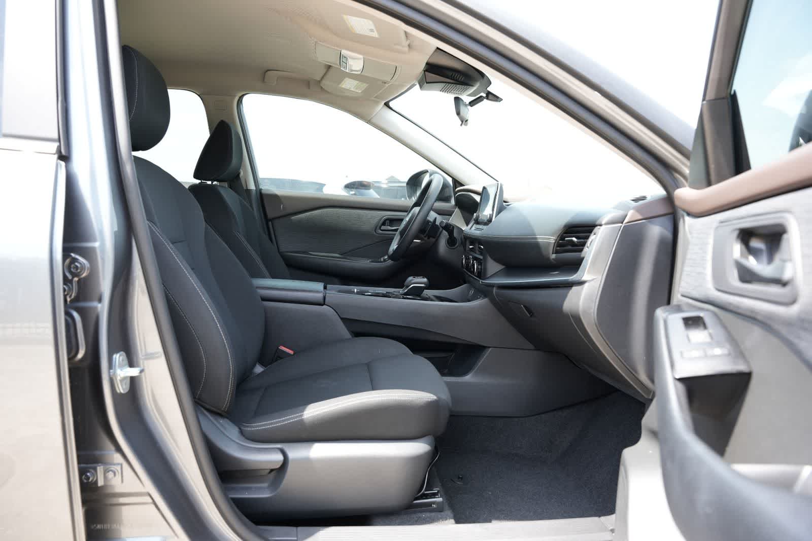 Thumbnail: 2023 Nissan Rogue - 22