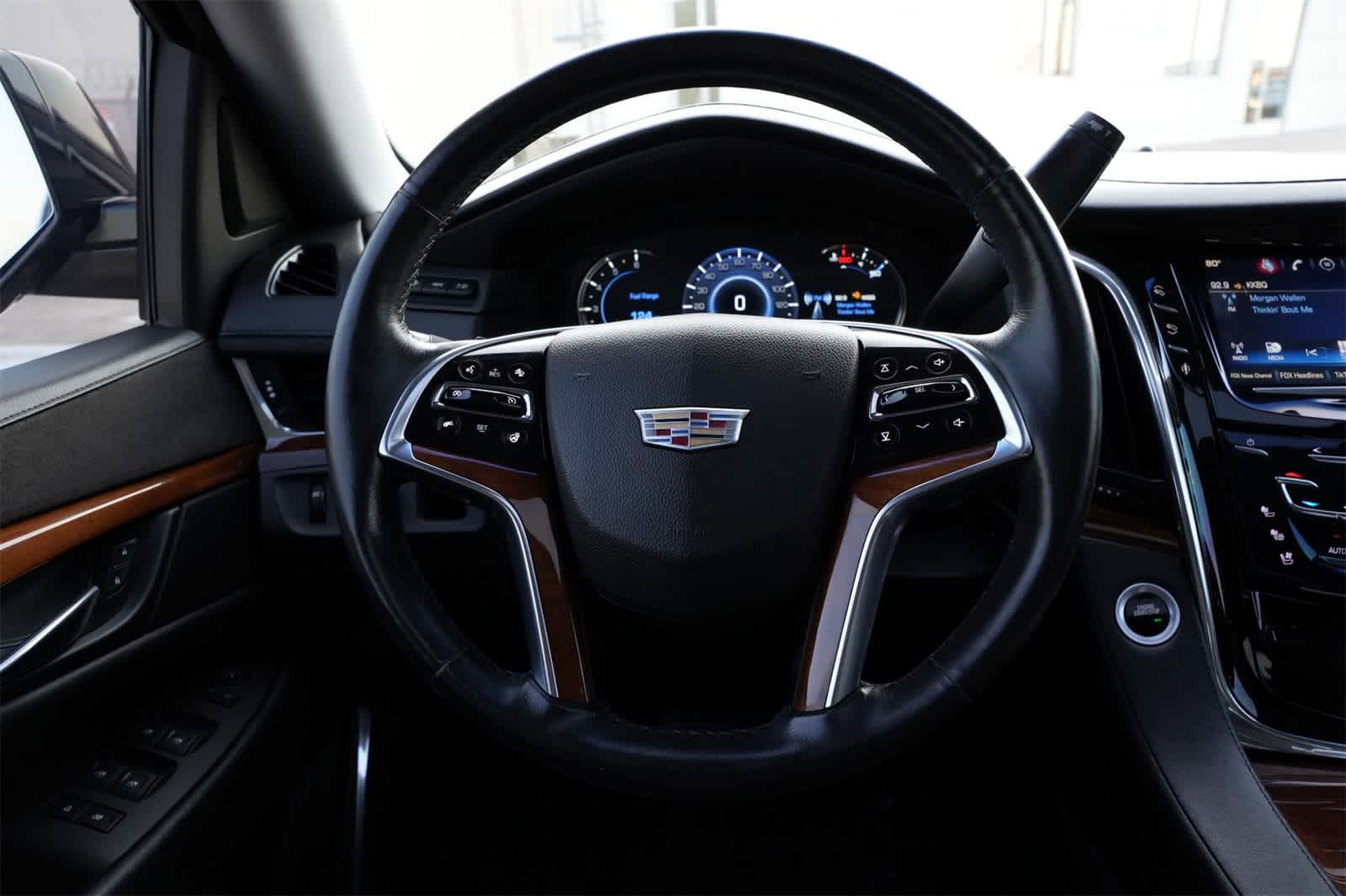 Thumbnail: 2016 Cadillac Escalade - 9