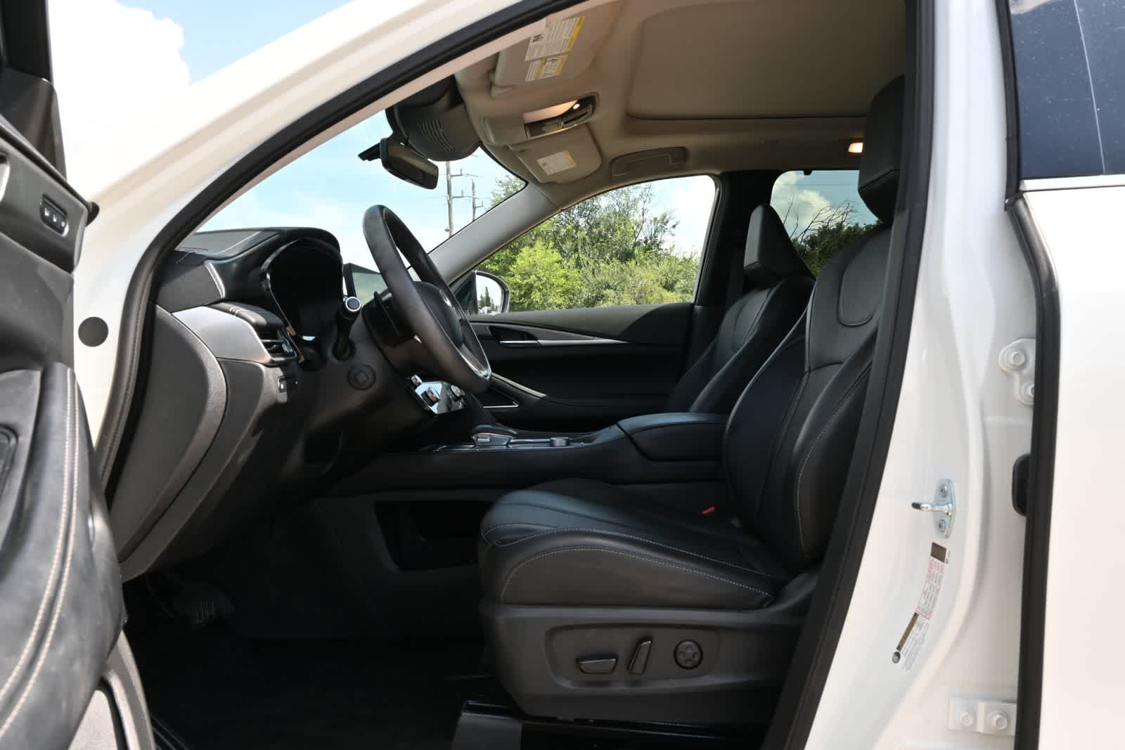 Thumbnail: 2025 INFINITI QX60 - 15