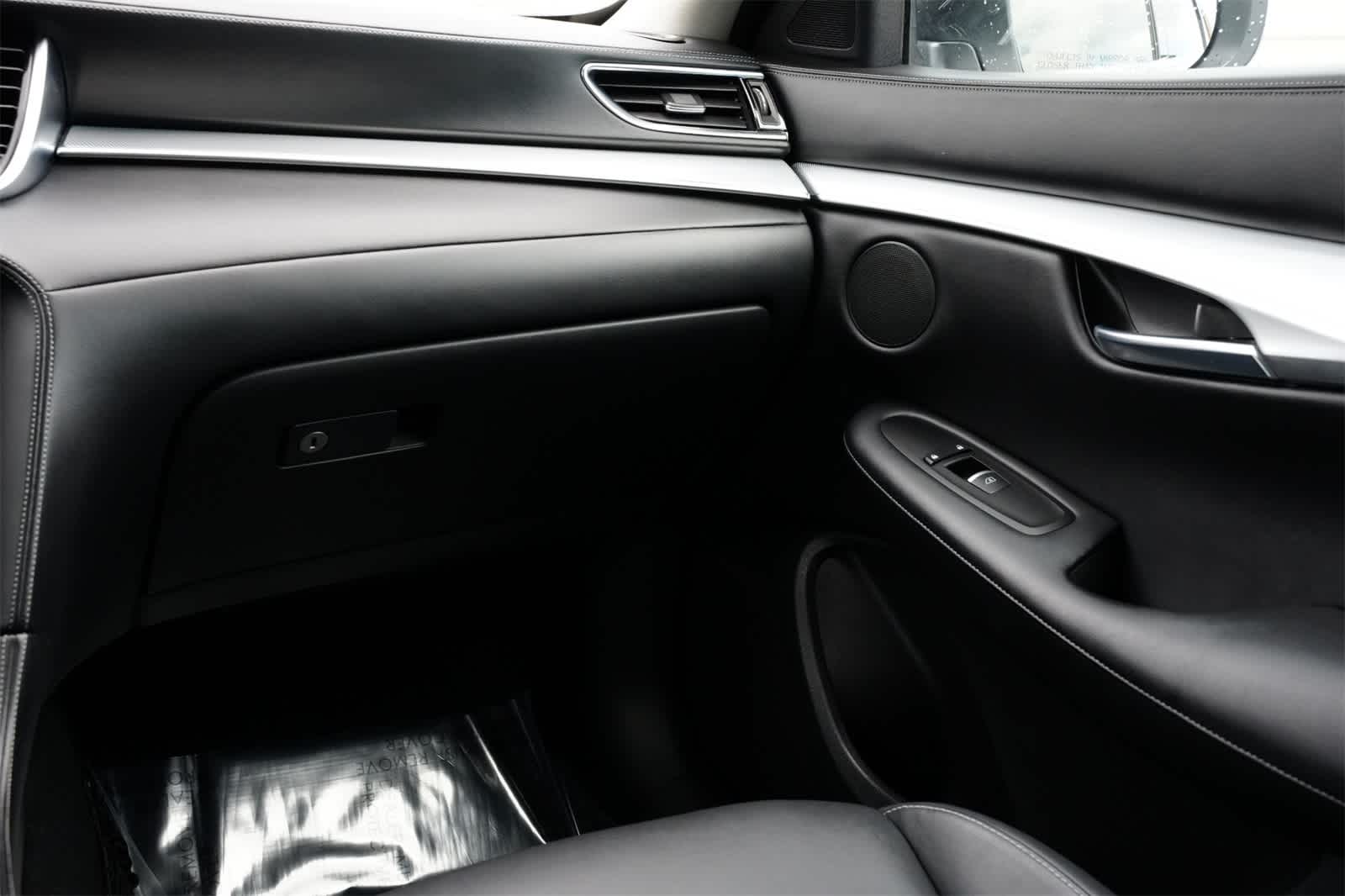 Thumbnail: 2019 INFINITI QX50 - 8