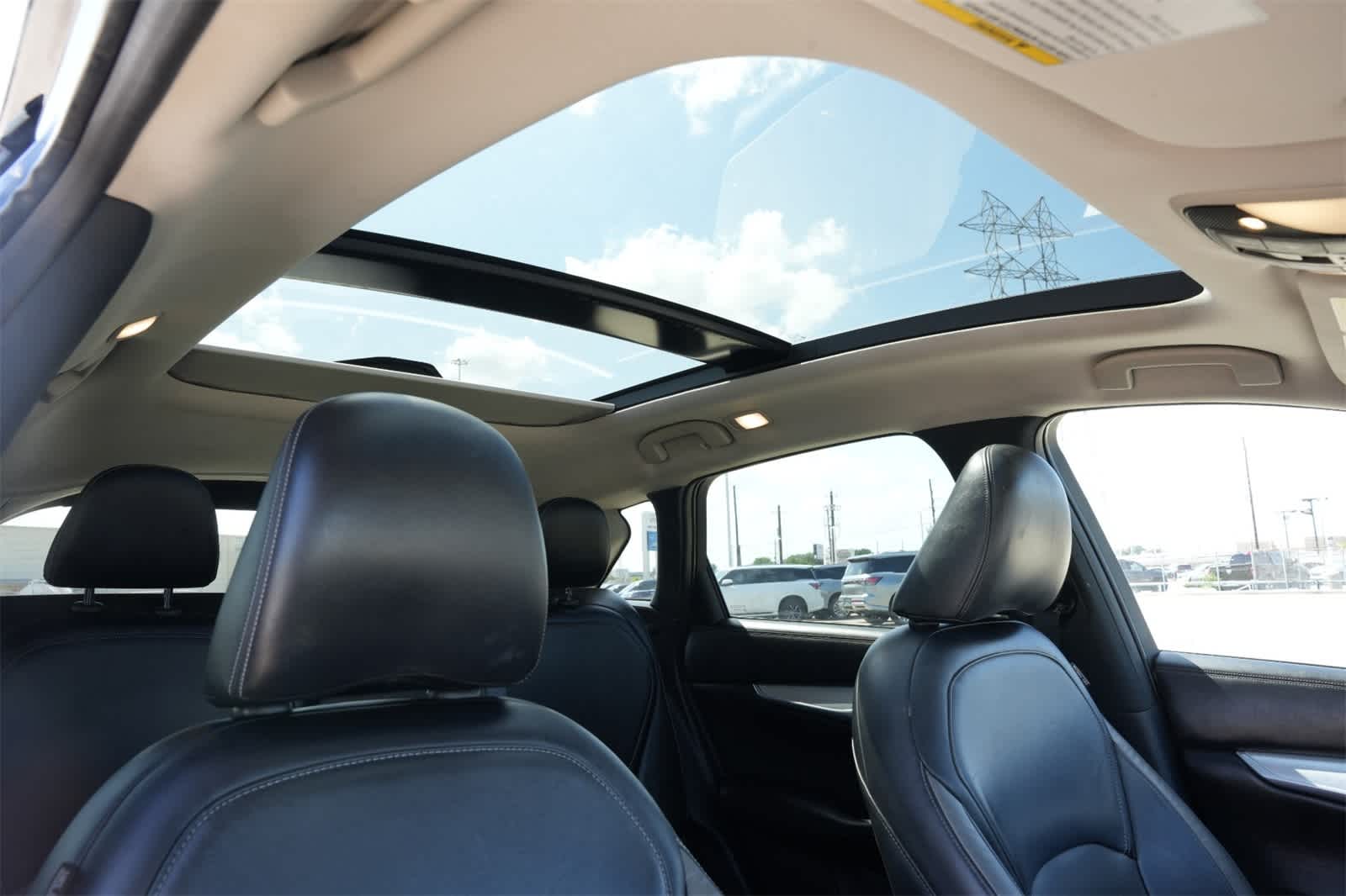 Thumbnail: 2019 INFINITI QX50 - 25