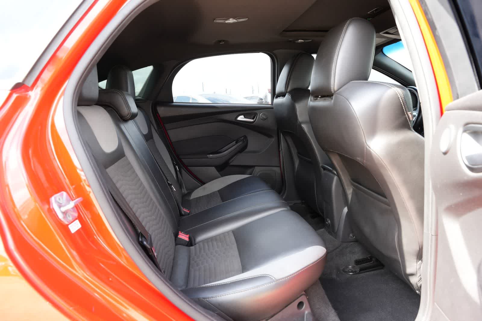 Thumbnail: 2013 Ford Focus - 20