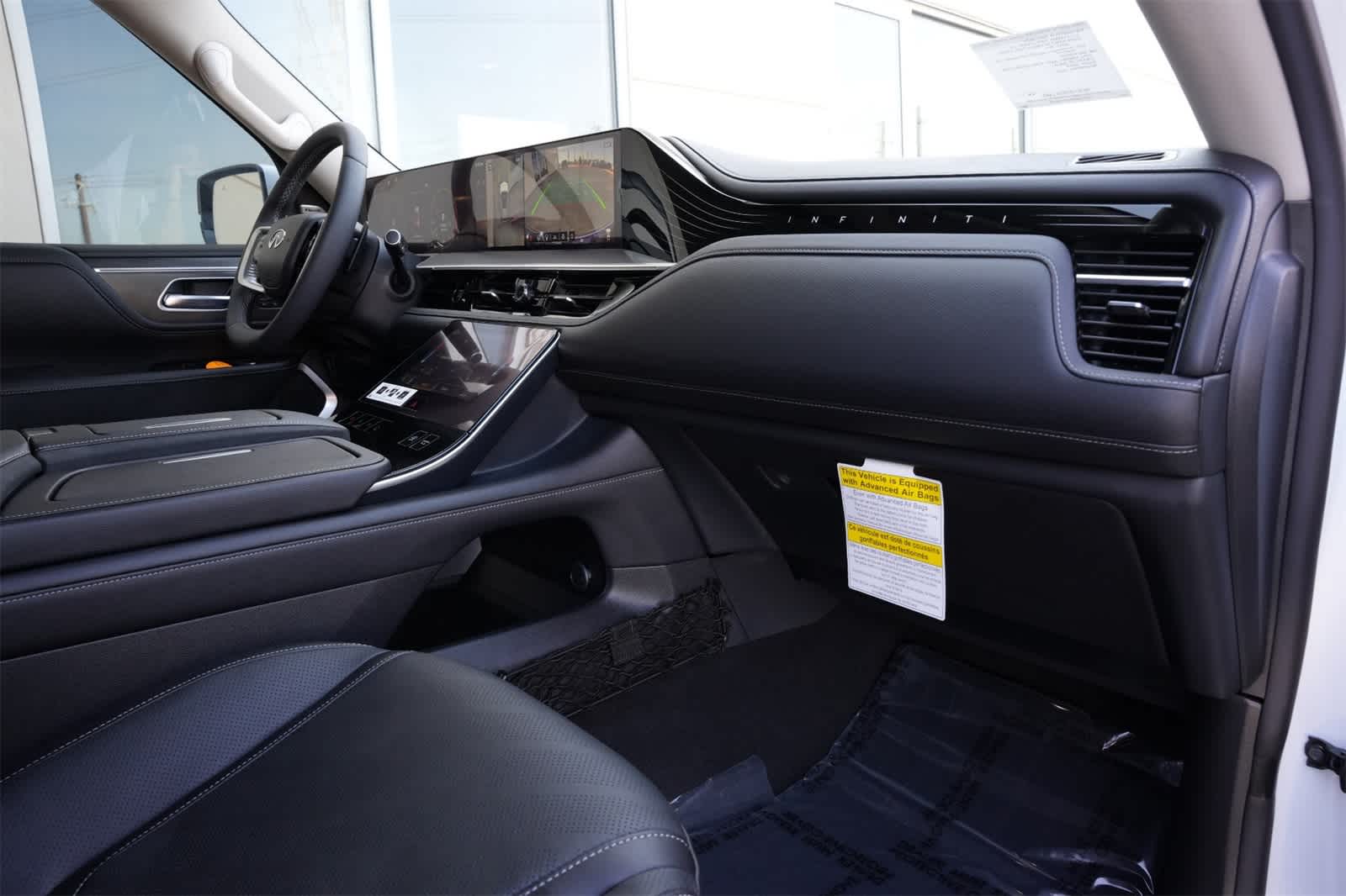 Thumbnail: 2026 INFINITI QX80 - 22