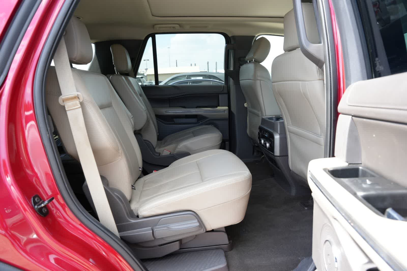 Thumbnail: 2020 Ford Expedition - 17
