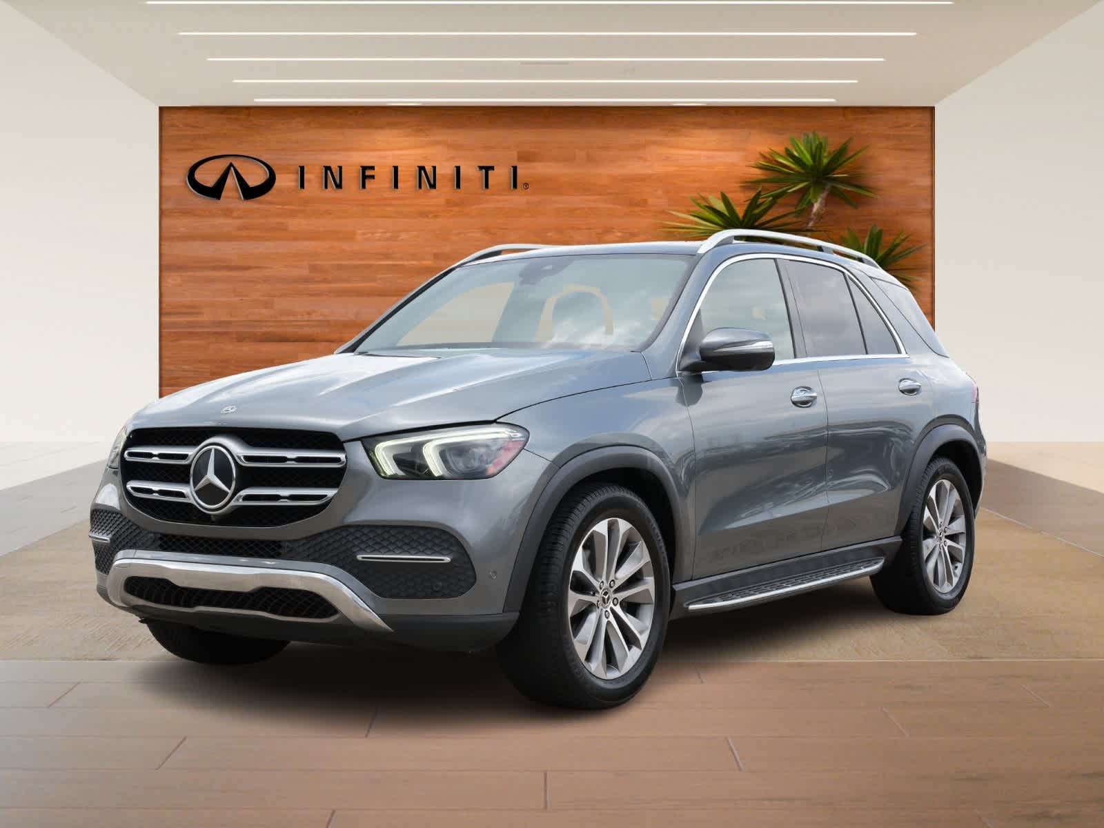 Thumbnail: 2020 Mercedes-Benz GLE - 1