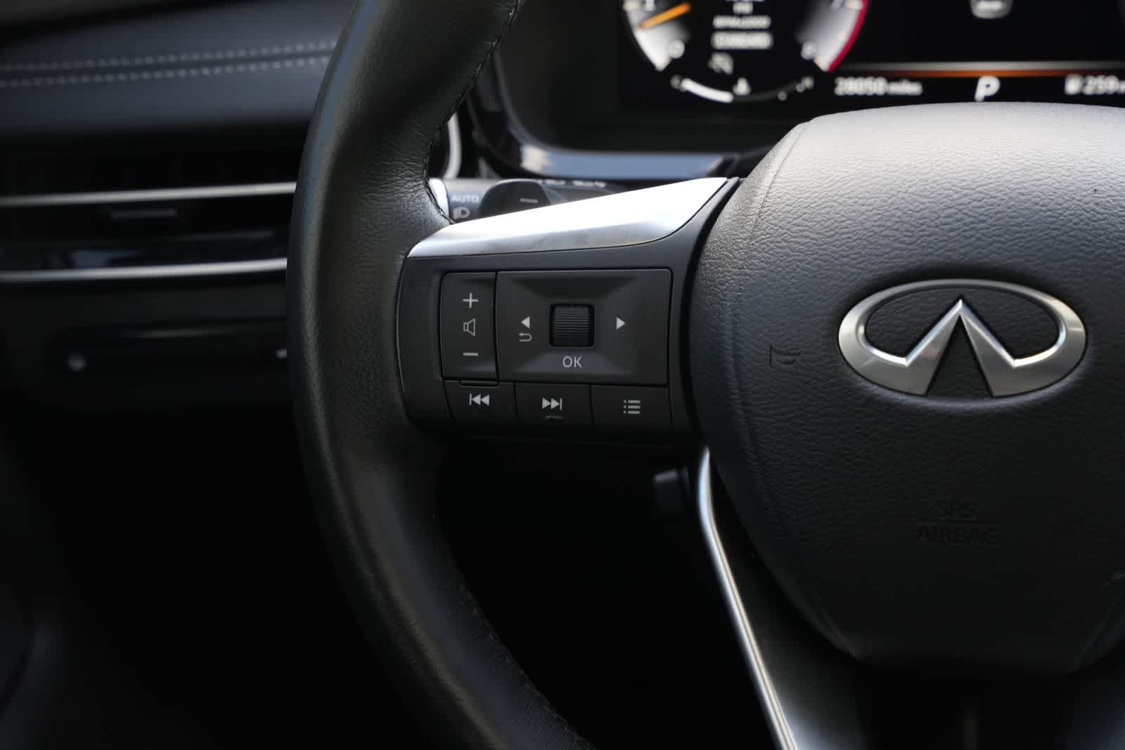 Thumbnail: 2023 INFINITI QX60 - 11