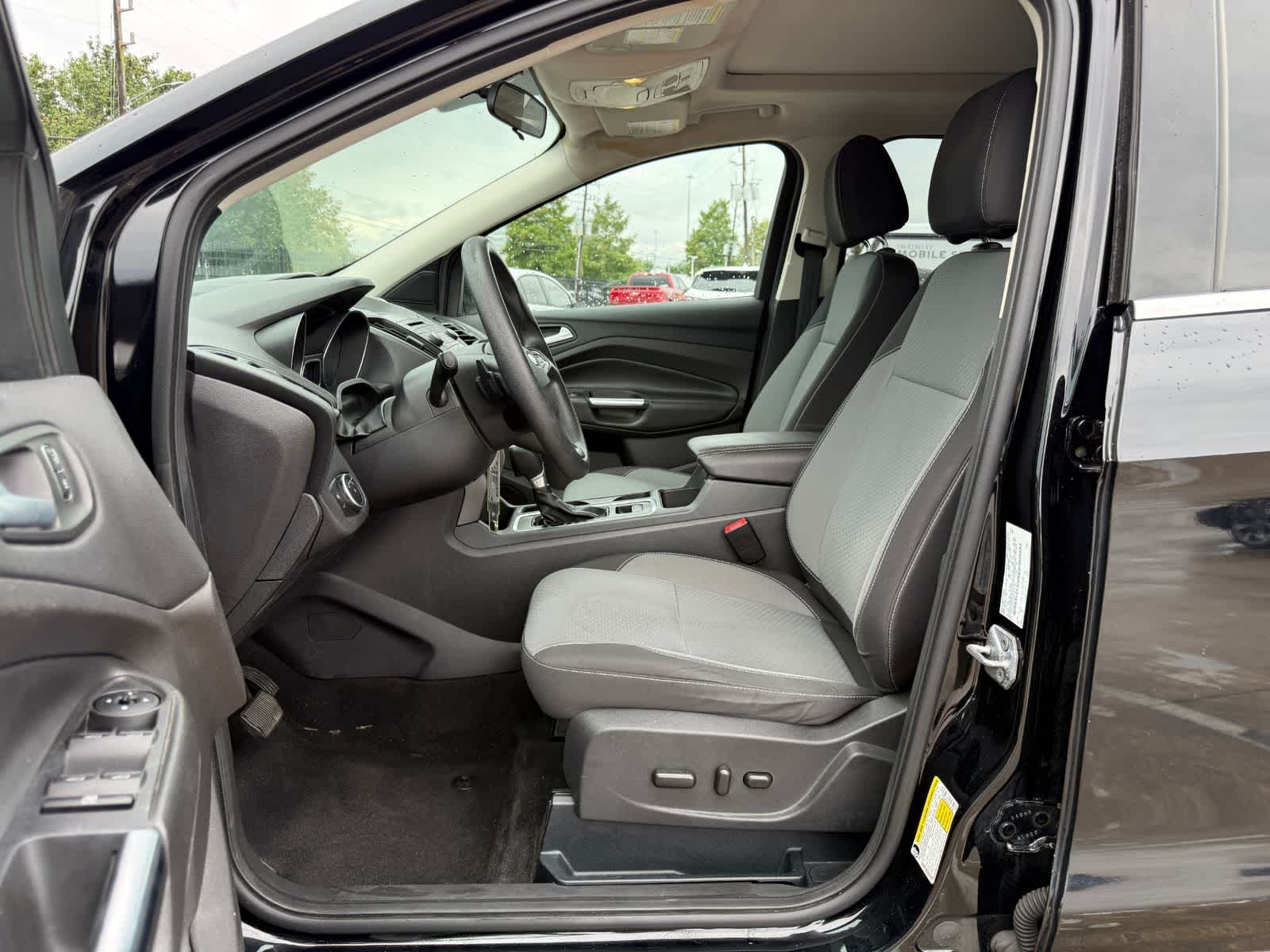 Thumbnail: 2017 Ford Escape - 16