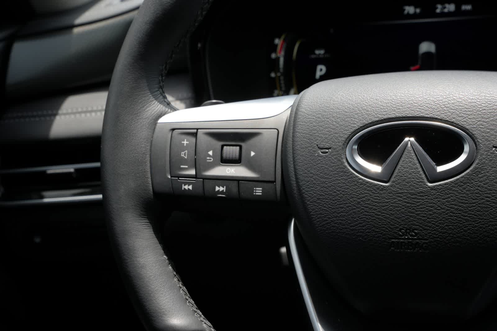 Thumbnail: 2026 INFINITI QX60 - 10