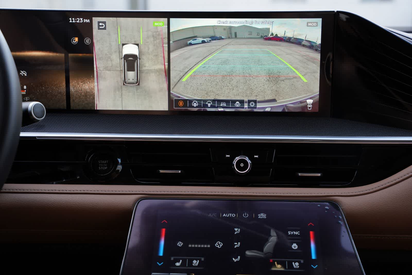 Thumbnail: 2026 INFINITI QX80 - 13