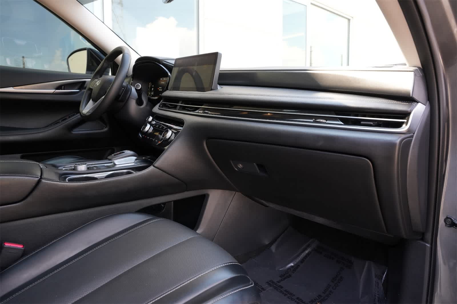 Thumbnail: 2023 INFINITI QX60 - 24