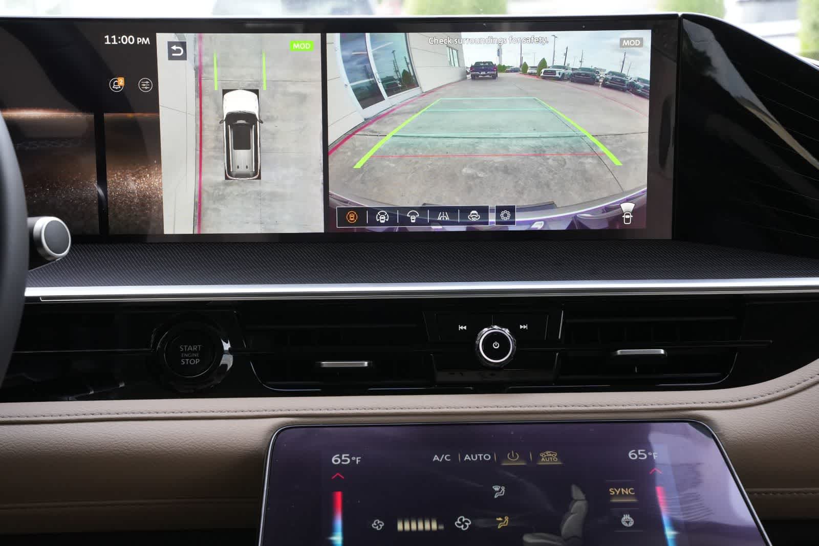 Thumbnail: 2026 INFINITI QX80 - 10