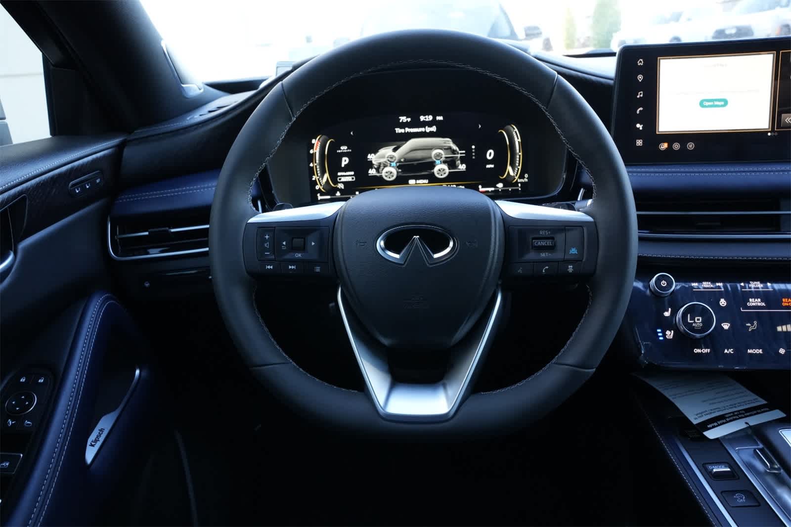 Thumbnail: 2026 INFINITI QX60 - 9