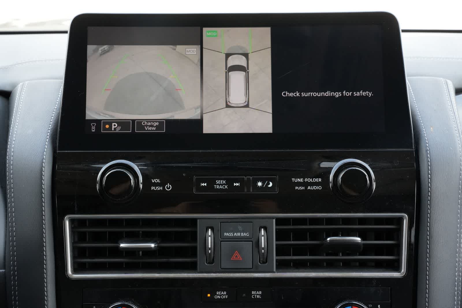 Thumbnail: 2022 INFINITI QX80 - 14