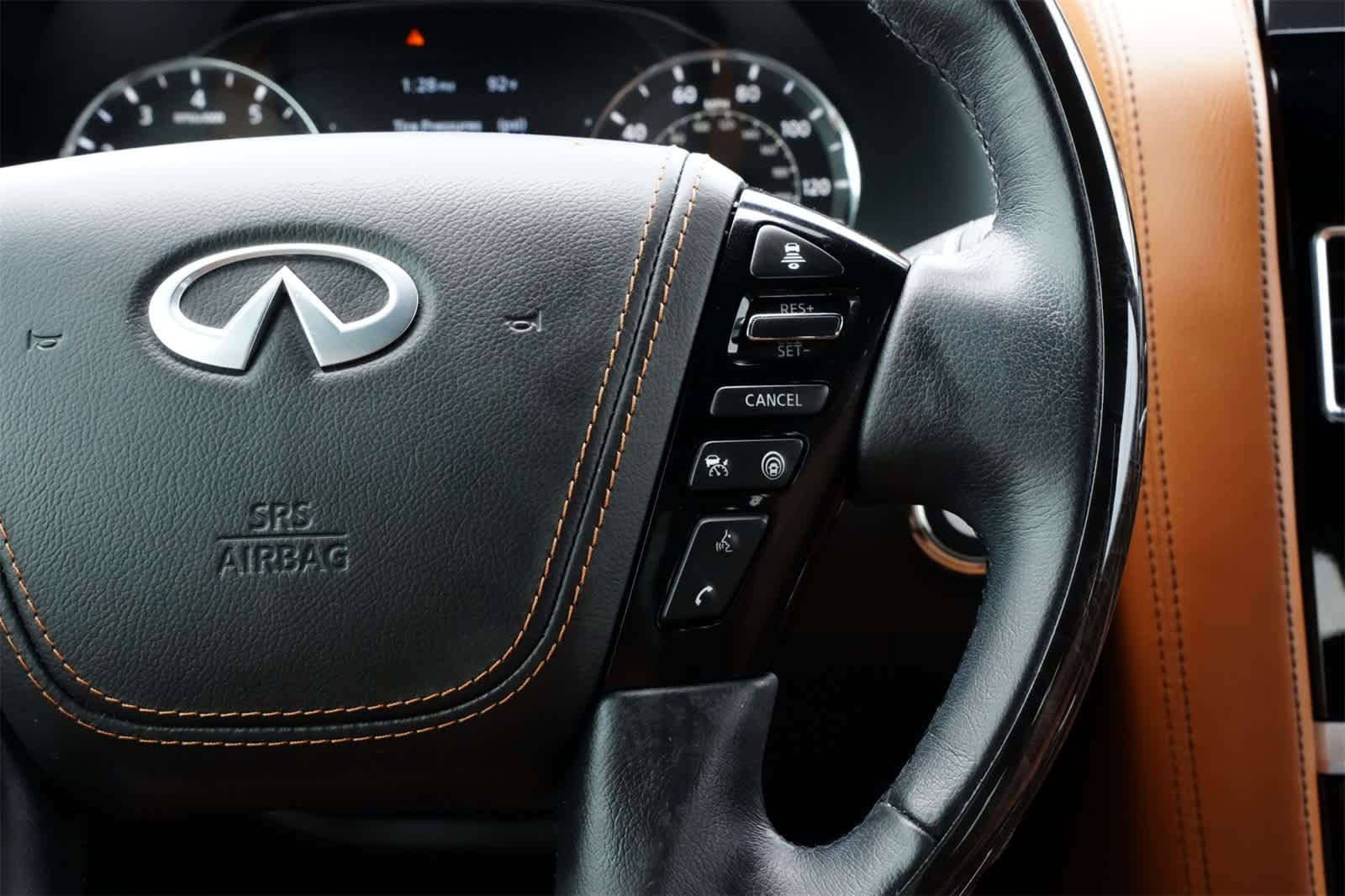 Thumbnail: 2022 INFINITI QX80 - 11