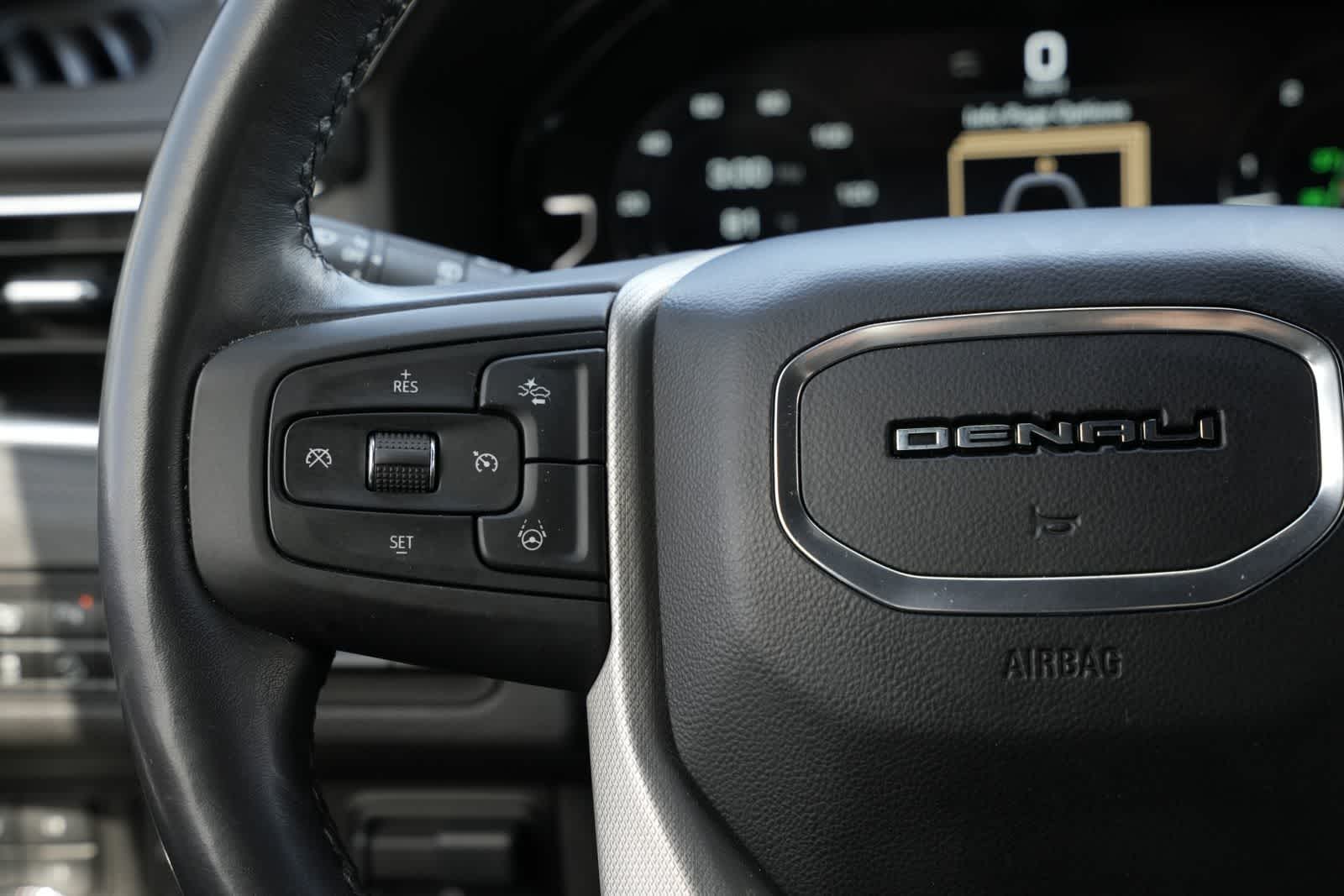 Thumbnail: 2023 GMC Yukon XL - 10