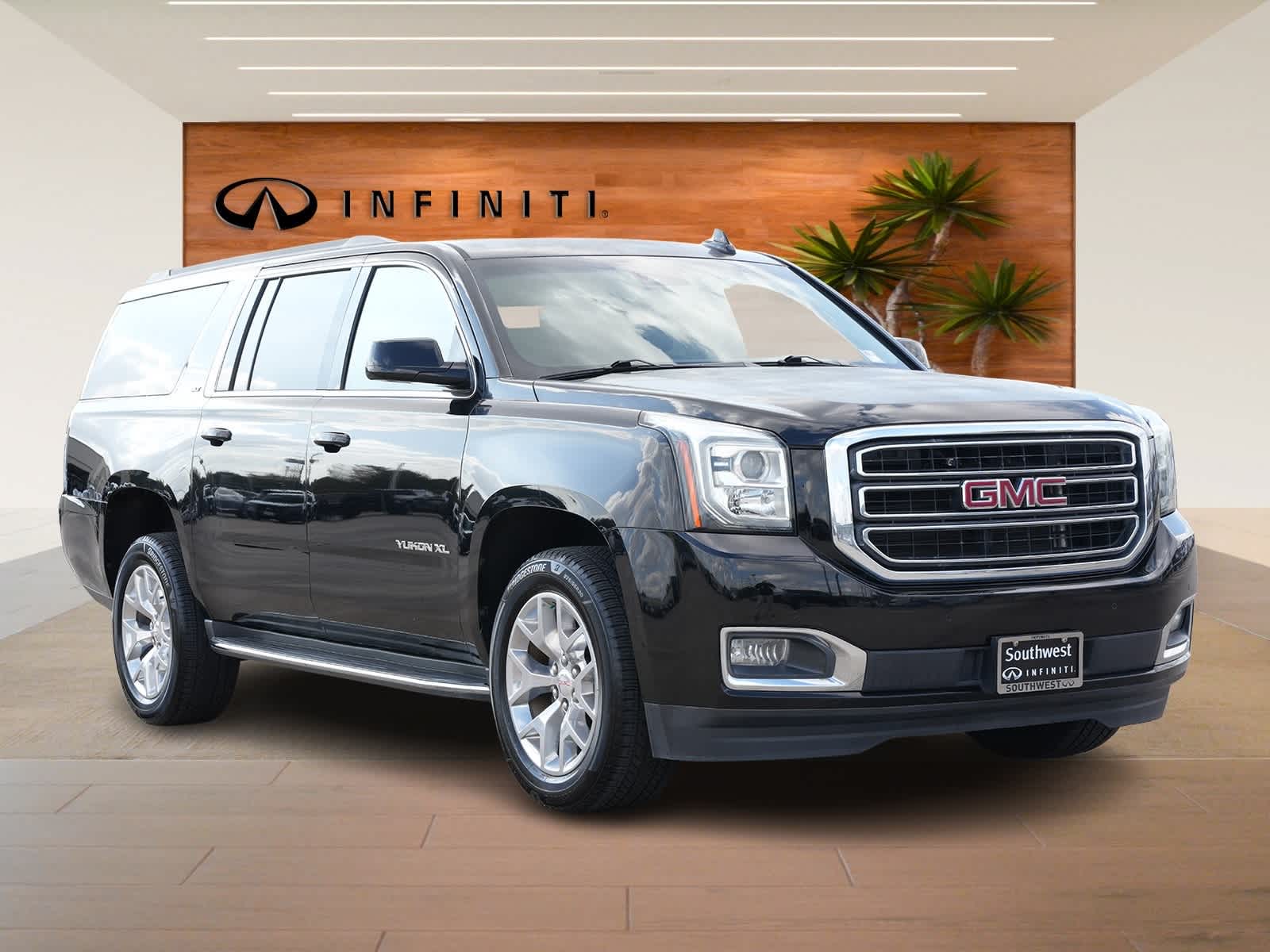 Thumbnail: 2018 GMC Yukon XL - 3