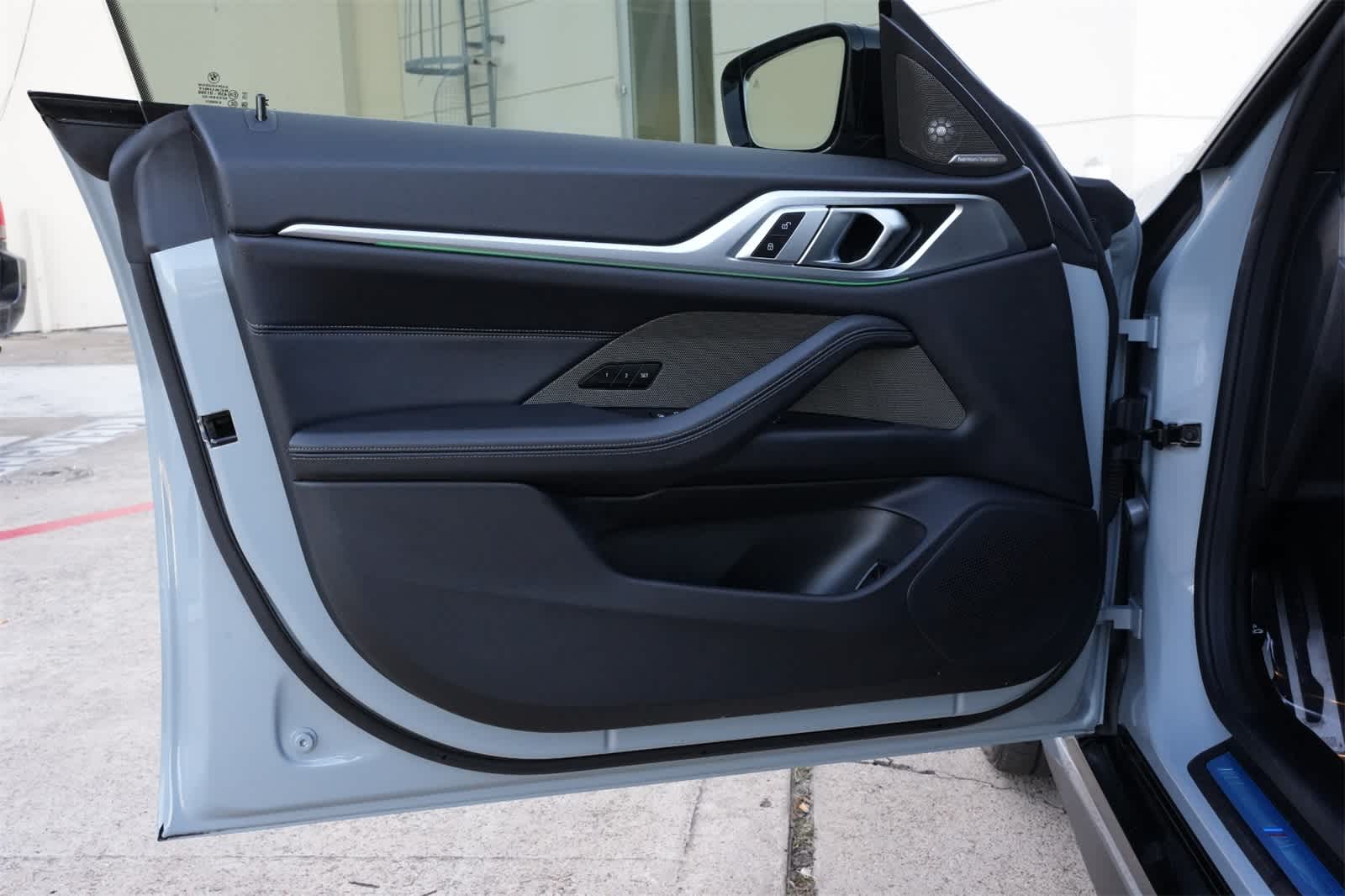 Thumbnail: 2023 BMW i4 - 17