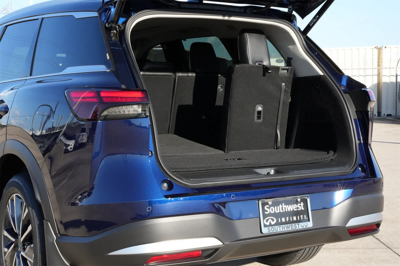 Thumbnail: 2026 INFINITI QX60 - 20