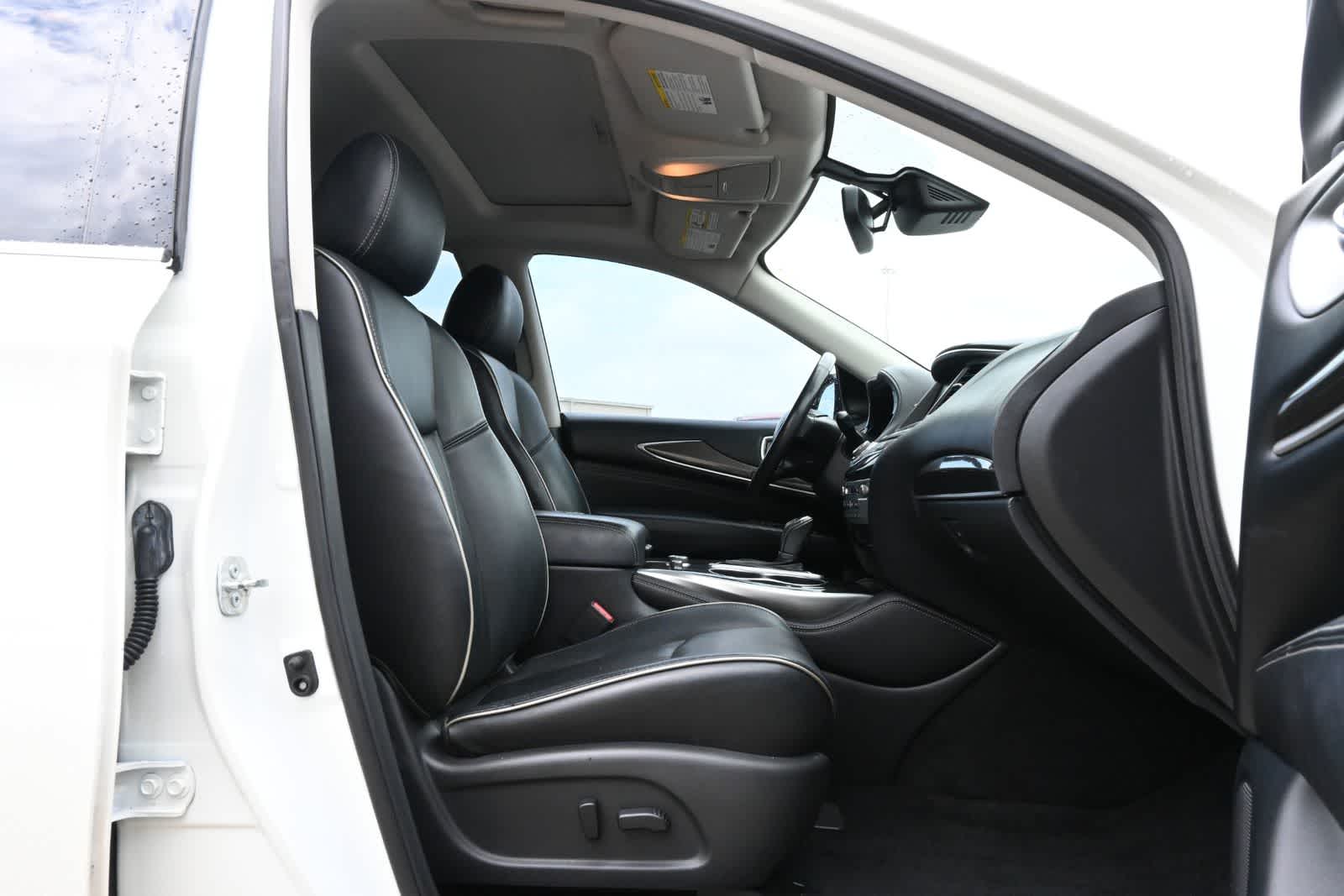 Thumbnail: 2019 INFINITI QX60 - 23