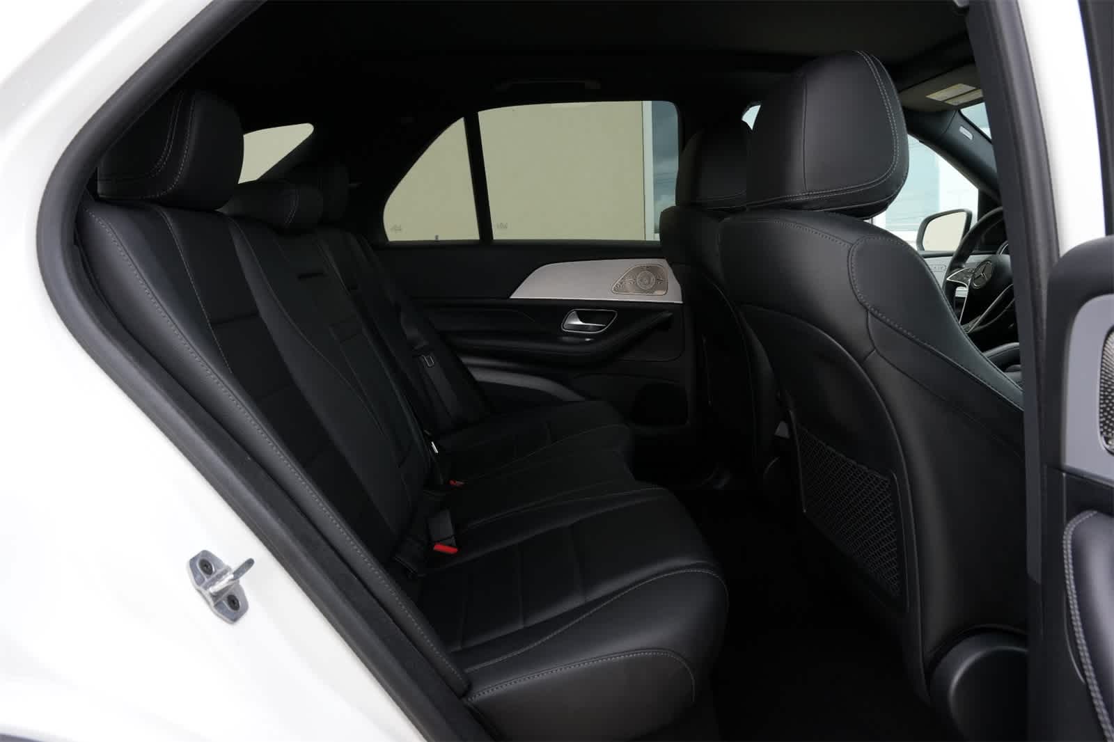 Thumbnail: 2025 Mercedes-Benz GLE - 21