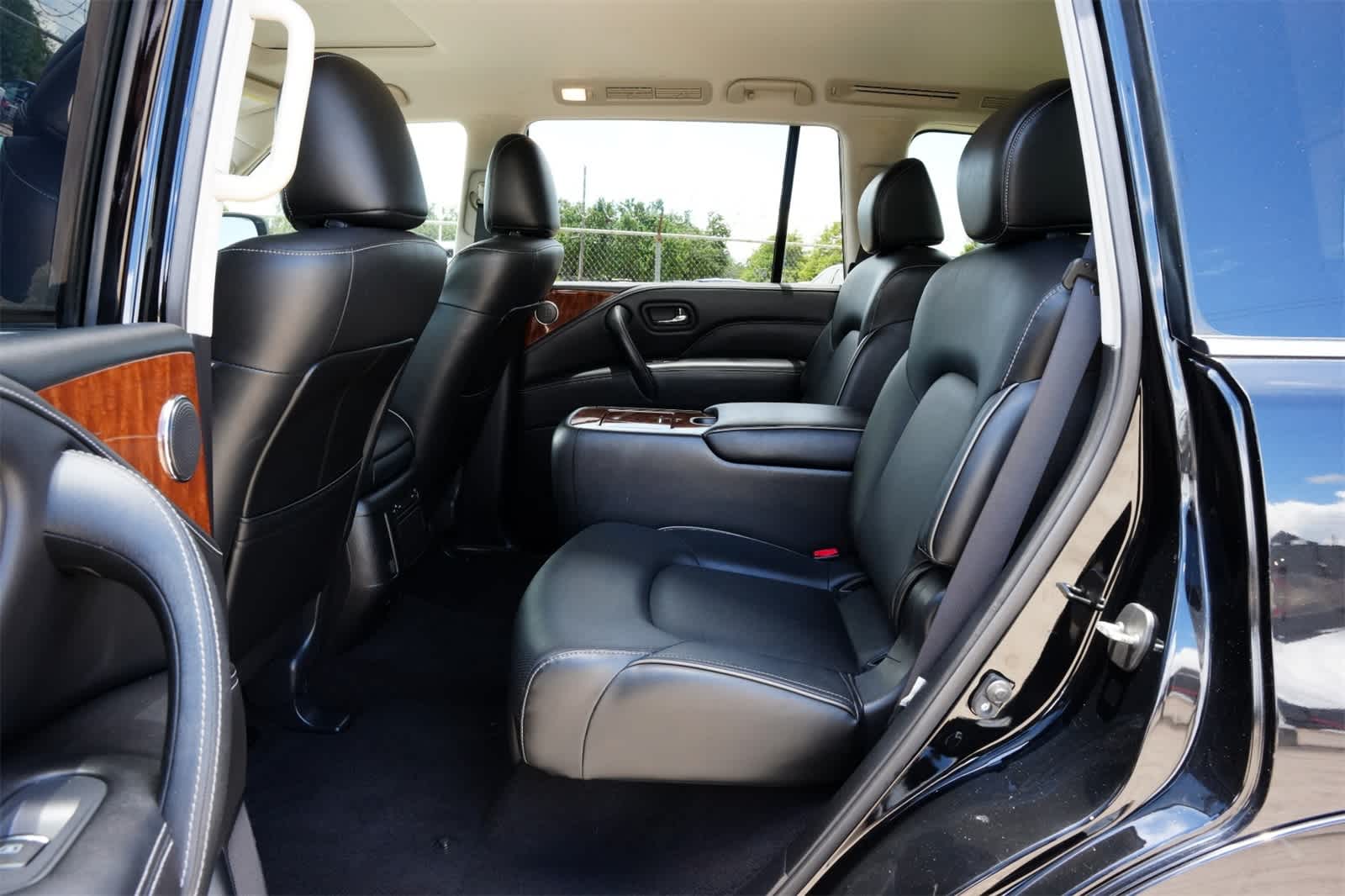 Thumbnail: 2019 INFINITI QX80 - 18