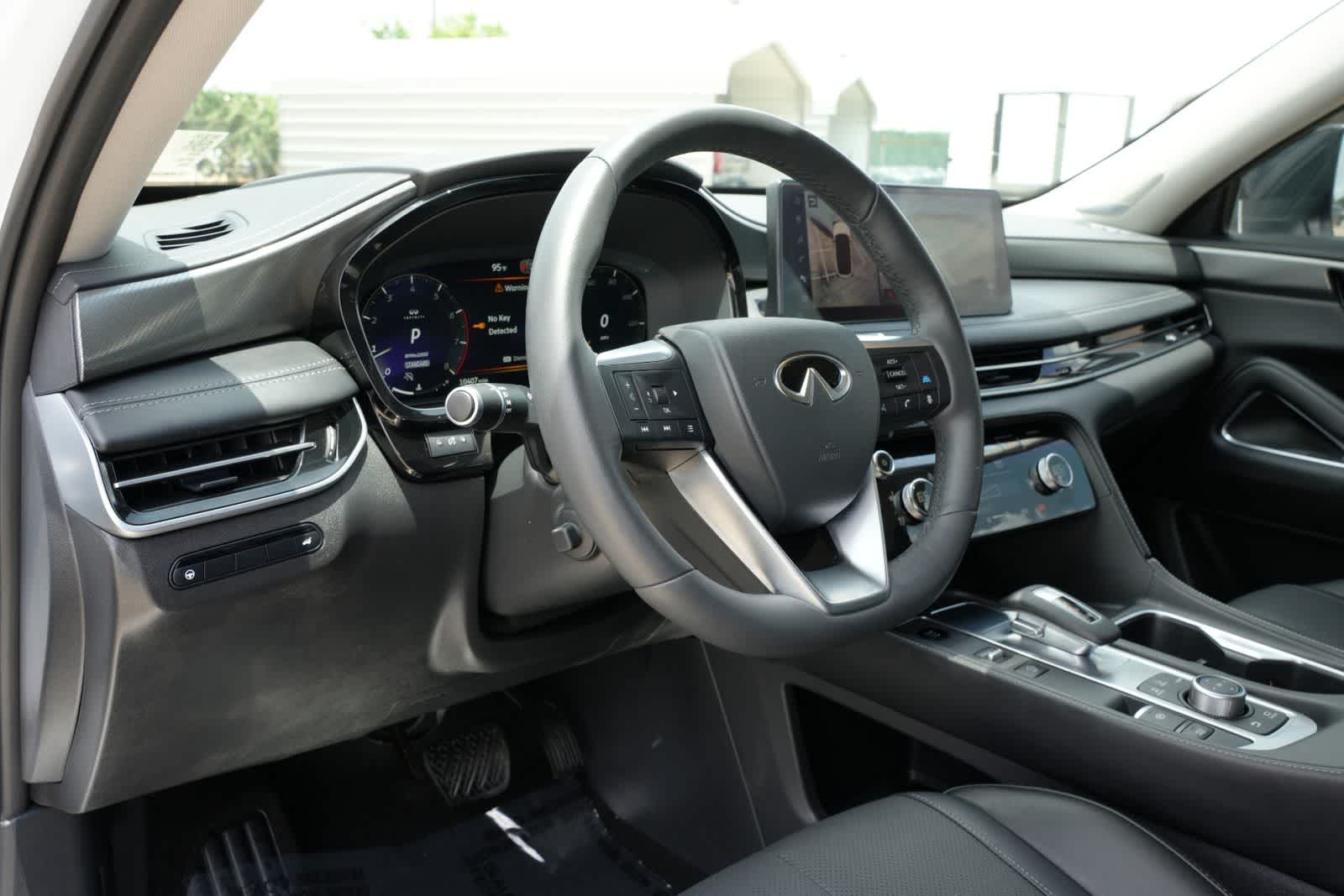 Thumbnail: 2026 INFINITI QX60 - 16