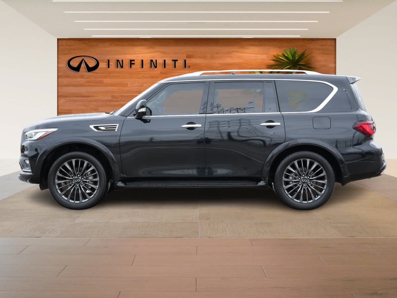 Thumbnail: 2024 INFINITI QX80 - 4