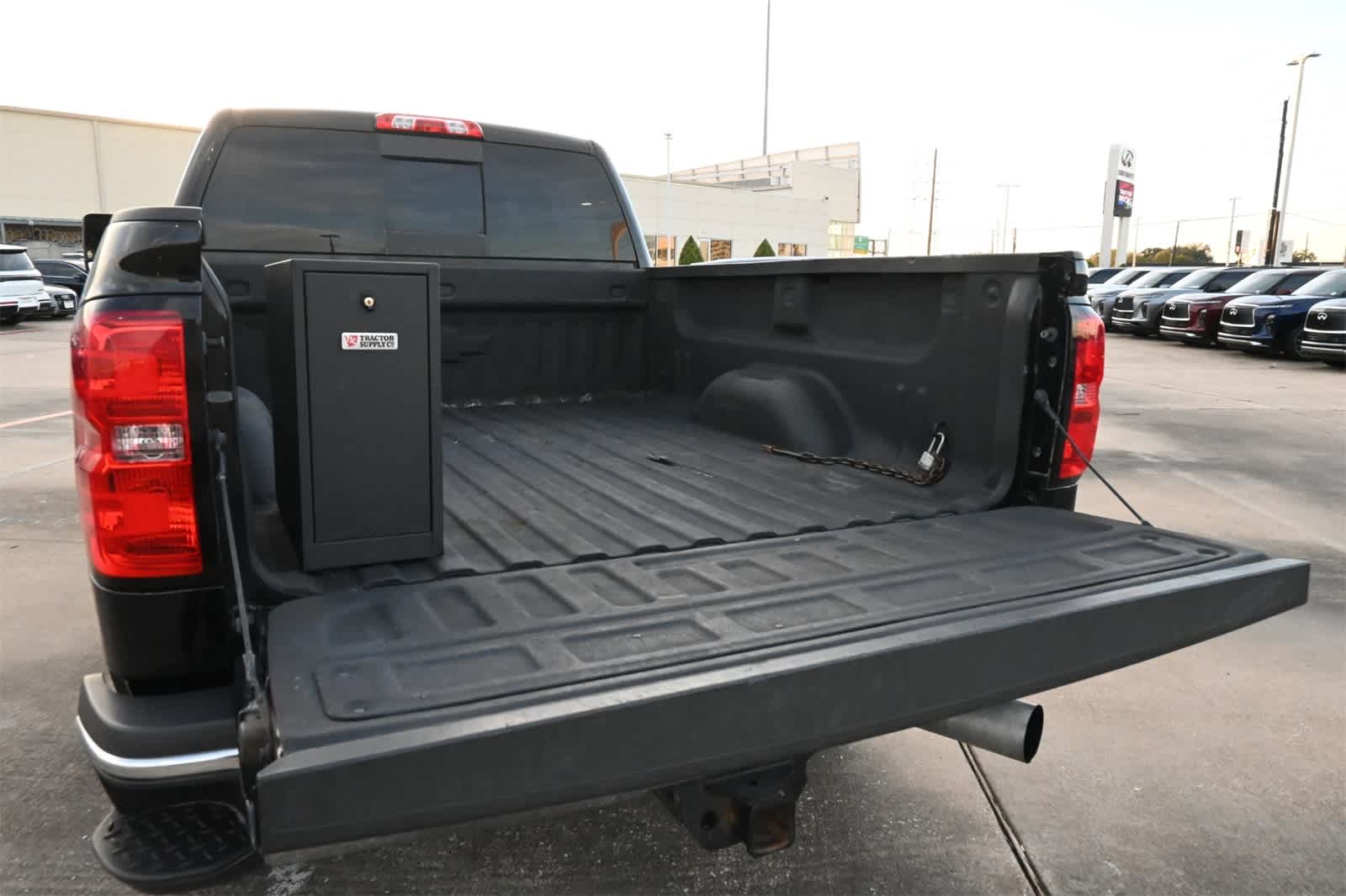 Thumbnail: 2019 Chevrolet Silverado 2500 - 19