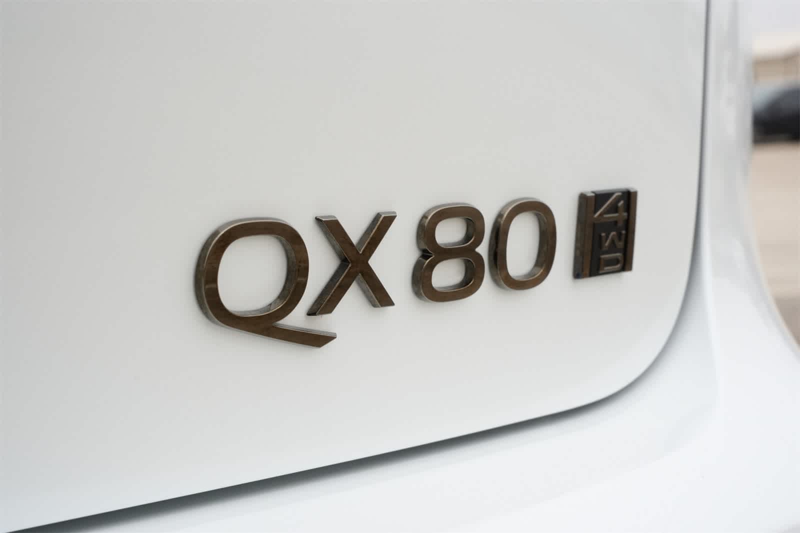 Thumbnail: 2026 INFINITI QX80 - 20