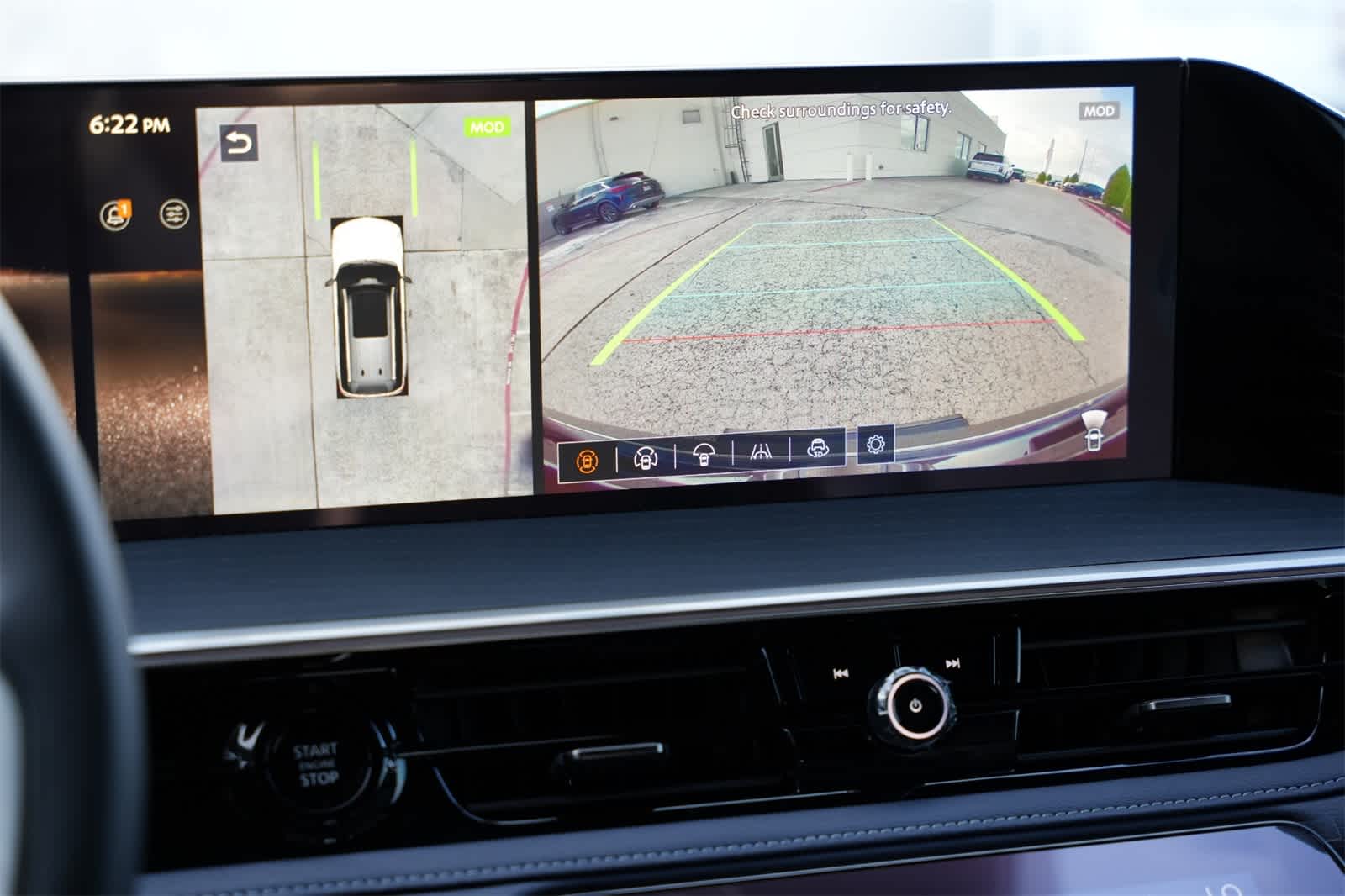 Thumbnail: 2026 INFINITI QX80 - 14