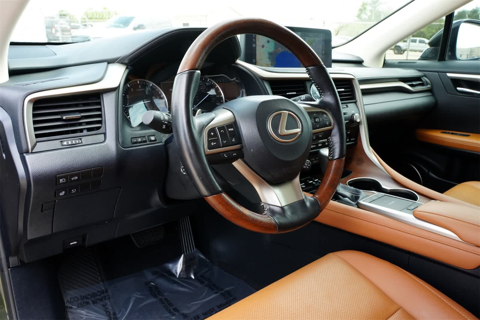 Thumbnail: 2022 Lexus RX - 16