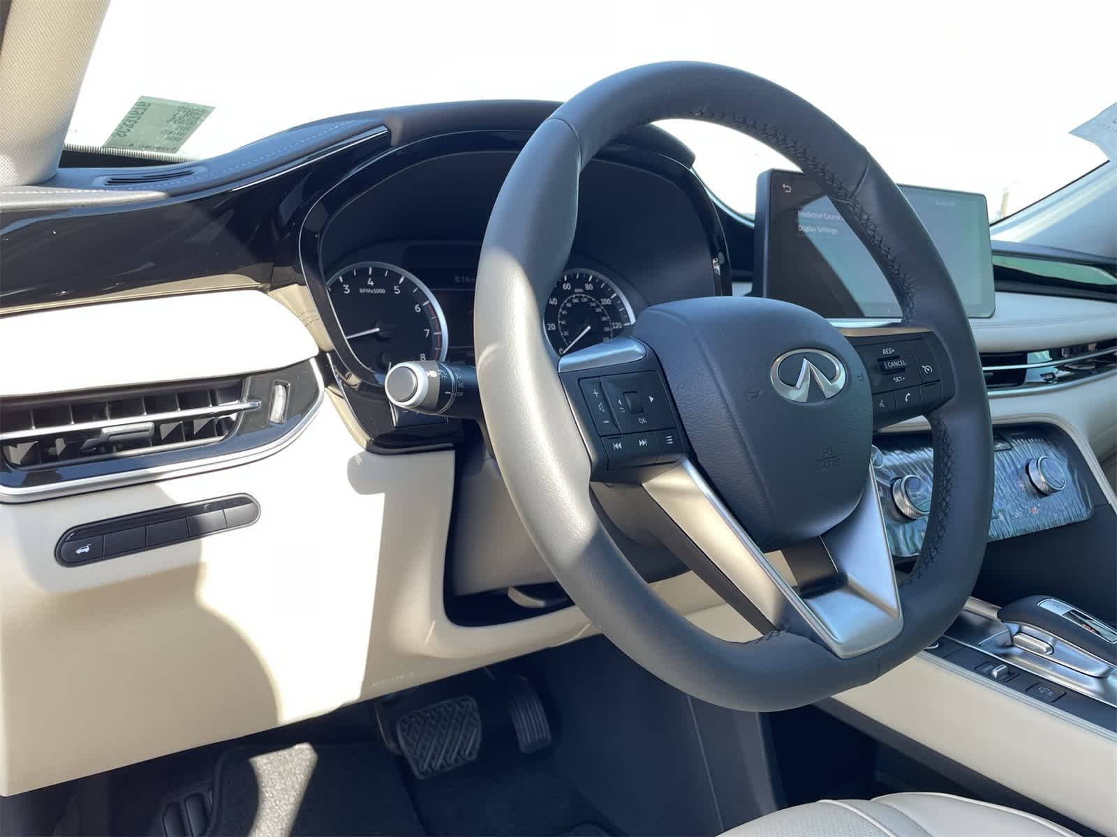 Thumbnail: 2025 INFINITI QX60 - 16