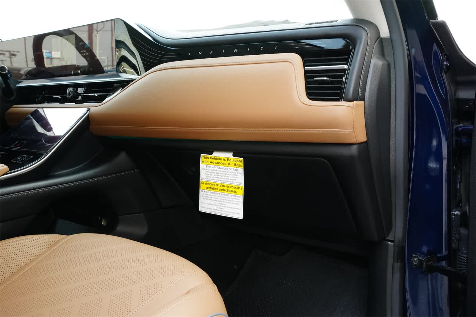 2025 INFINITI QX80 Luxe 23