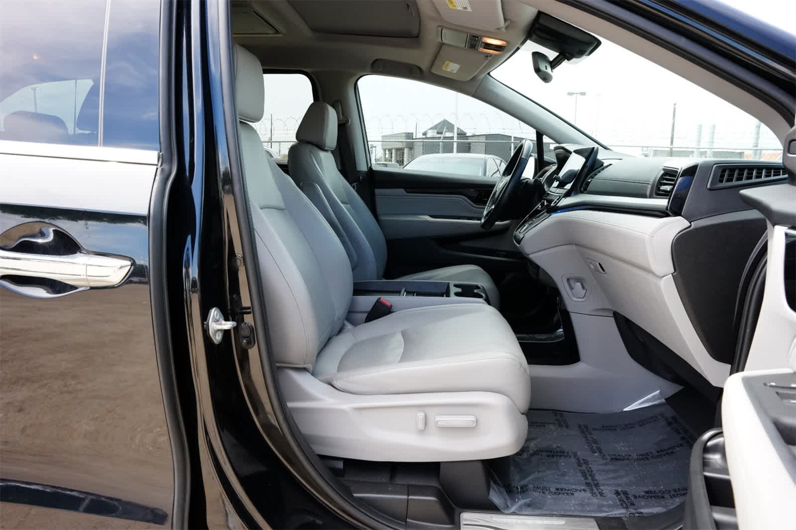 Thumbnail: 2019 Honda Odyssey - 24